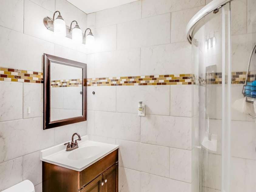 2614 Thornton Road, Charlotte, NC 28208.  MLS# CAR4245913, YatesRealty ID 16773. 