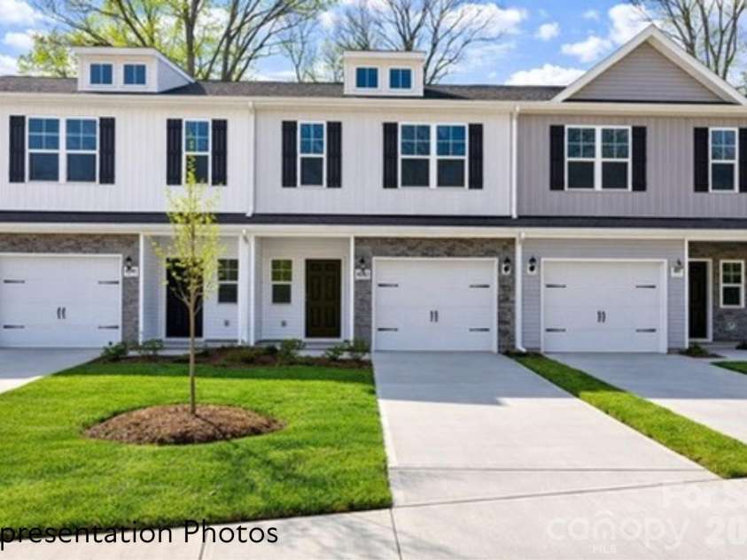 5953 Wallace Avenue, Charlotte, NC 28212.  MLS# CAR4334570, YatesRealty ID 16773. 