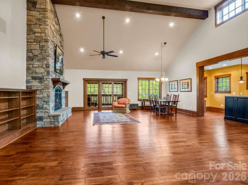 29 Crockett Ridge Road, Black Mountain, NC 28711.  MLS# CAR4361501, YatesRealty ID 16775. 