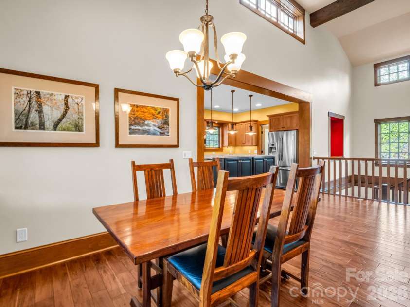 29 Crockett Ridge Road, Black Mountain, NC 28711.  MLS# CAR4361501, YatesRealty ID 16775. 