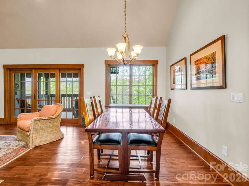 29 Crockett Ridge Road, Black Mountain, NC 28711.  MLS# CAR4361501, YatesRealty ID 16775. 