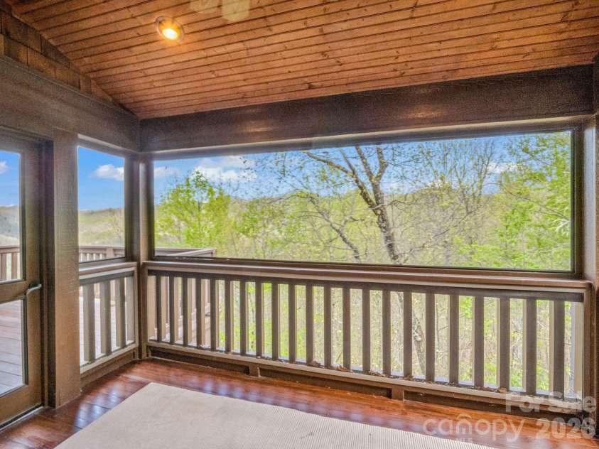 29 Crockett Ridge Road, Black Mountain, NC 28711.  MLS# CAR4361501, YatesRealty ID 16775. 