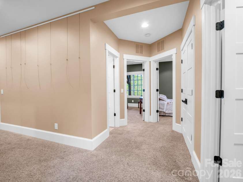 29 Crockett Ridge Road, Black Mountain, NC 28711.  MLS# CAR4361501, YatesRealty ID 16775. 