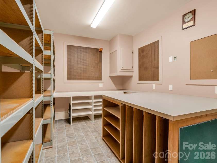 29 Crockett Ridge Road, Black Mountain, NC 28711.  MLS# CAR4361501, YatesRealty ID 16775. 
