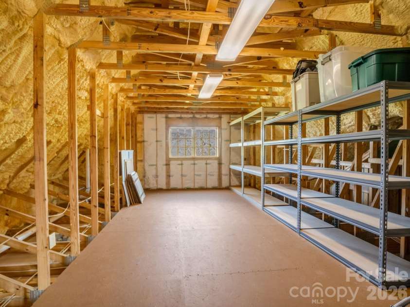29 Crockett Ridge Road, Black Mountain, NC 28711.  MLS# CAR4361501, YatesRealty ID 16775. 