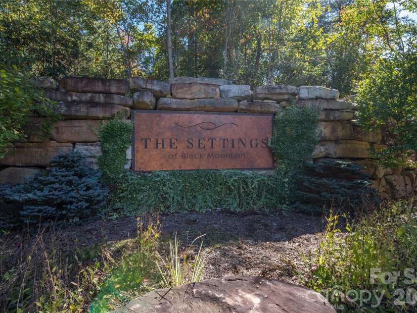 29 Crockett Ridge Road, Black Mountain, NC 28711.  MLS# CAR4361501, YatesRealty ID 16775. 