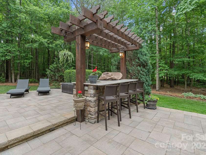 4877 River Hills Drive, Denver, NC 28037.  MLS# CAR4254498, YatesRealty ID 16775. 