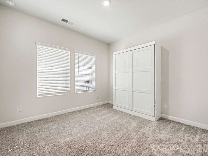 4012 Yucca Alley, Charlotte, NC 28217.  MLS# CAR4334490, YatesRealty ID 16776. 