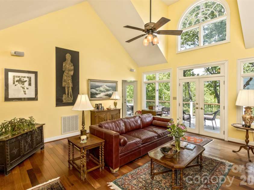 25 Windsong Drive, Fairview, NC 28730.  MLS# CAR4370725, YatesRealty ID 16777. Dining Nook sits behind this wall - So Much Natural Light!