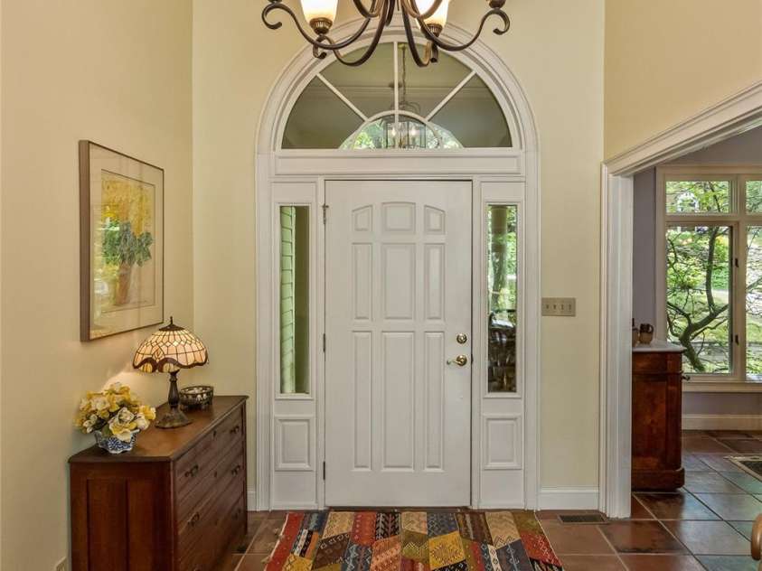 25 Windsong Drive, Fairview, NC 28730.  MLS# CAR4370725, YatesRealty ID 16777. Entry foyer