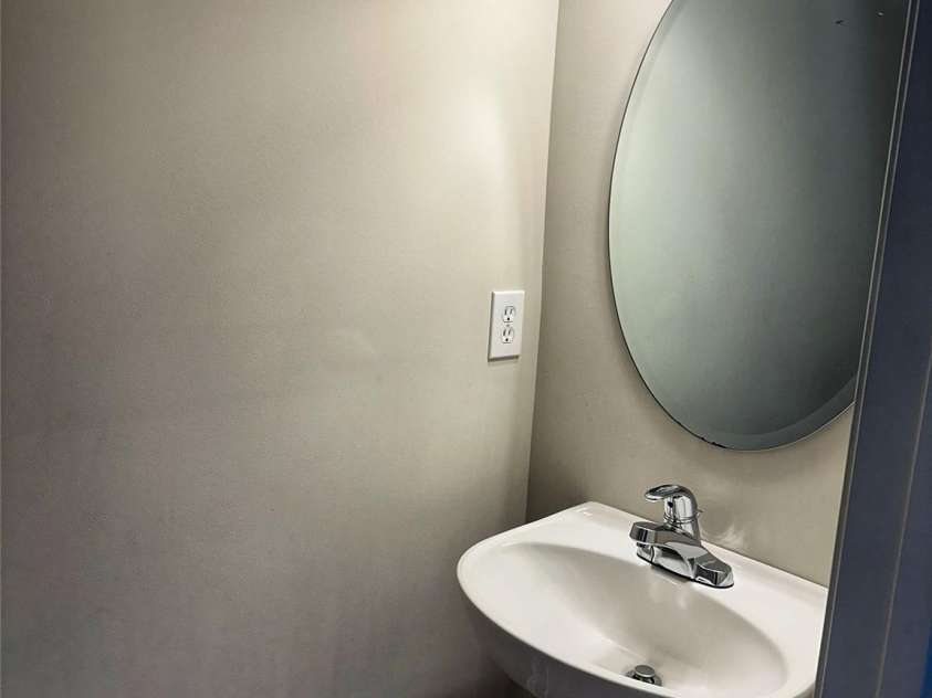 4143 Kenton Glenn Court, Concord, NC 28027.  MLS# CAR4286891, YatesRealty ID 16777. Half-bath main level