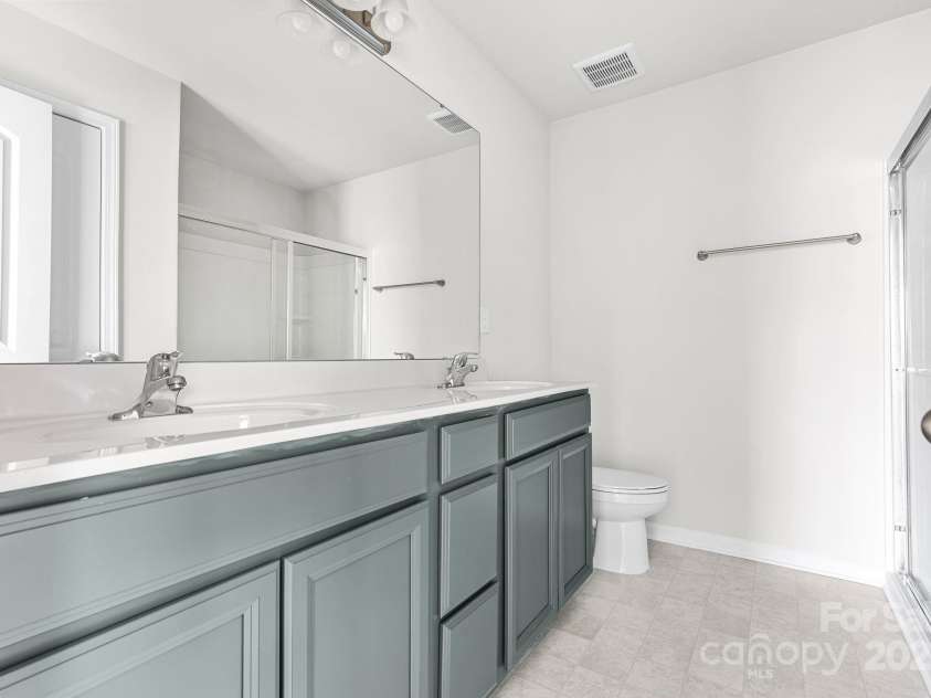 543 San Marco Drive, Gastonia, NC 28056.  MLS# CAR4214364, YatesRealty ID 16779. 