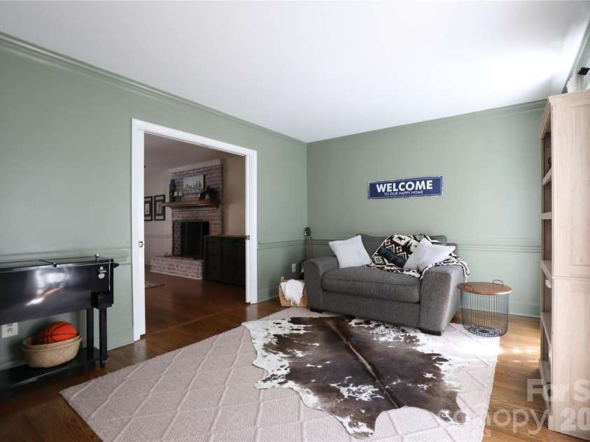 8810 Scarsdale Drive, Mint Hill, NC 28227.  MLS# CAR4368558, YatesRealty ID 16779. 