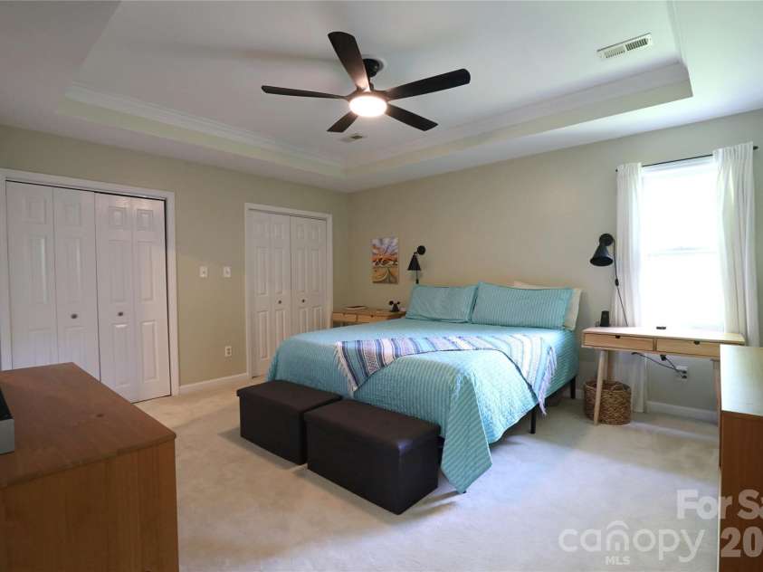 8810 Scarsdale Drive, Mint Hill, NC 28227.  MLS# CAR4368558, YatesRealty ID 16779. 