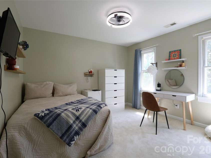 8810 Scarsdale Drive, Mint Hill, NC 28227.  MLS# CAR4368558, YatesRealty ID 16779. 