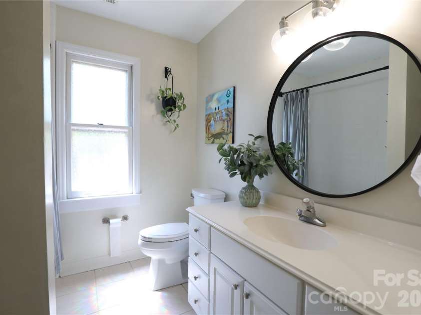 8810 Scarsdale Drive, Mint Hill, NC 28227.  MLS# CAR4368558, YatesRealty ID 16779. 