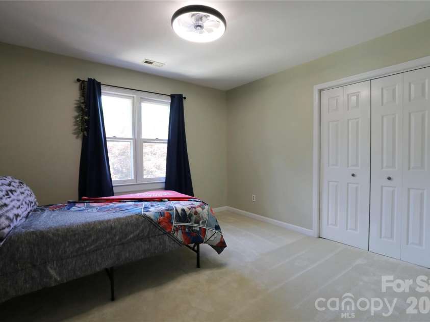 8810 Scarsdale Drive, Mint Hill, NC 28227.  MLS# CAR4368558, YatesRealty ID 16779. 