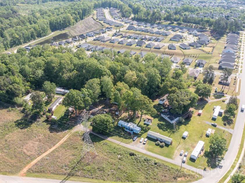 4650, 4654 & 4600 Bright Road, Charlotte, NC 28214.  MLS# CAR4125475, YatesRealty ID 1678. Awesome location adjacent to The Vineyards at Lake Wylie