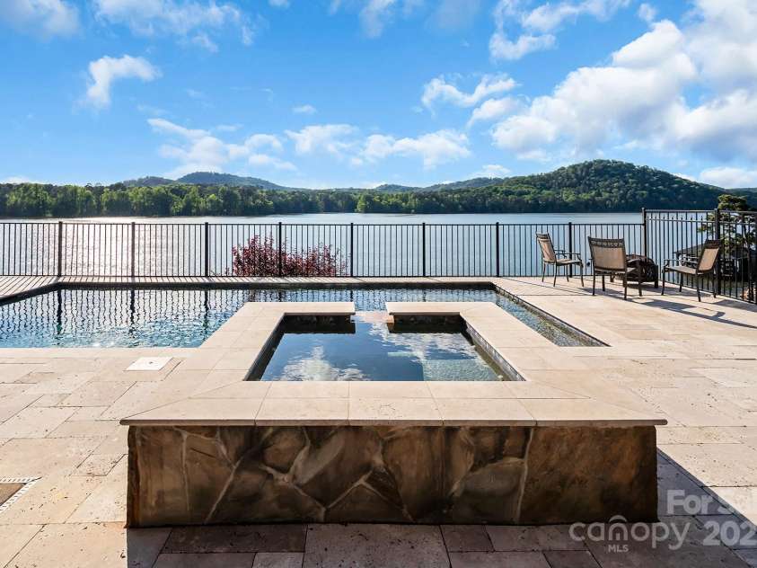 204 Ridge Drive, Troy, NC 27371.  MLS# CAR4258145, YatesRealty ID 16780. 