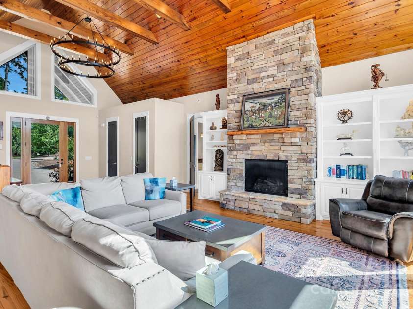 204 Ridge Drive, Troy, NC 27371.  MLS# CAR4258145, YatesRealty ID 16780. 