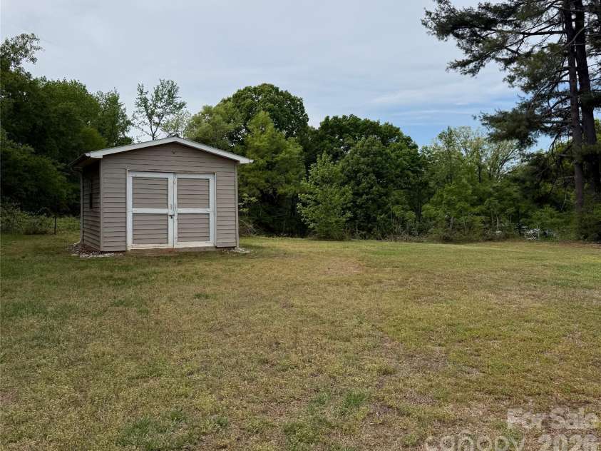 535 Plato Lee Road, Shelby, NC 28150.  MLS# CAR4369128, YatesRealty ID 16781. Outbuilding