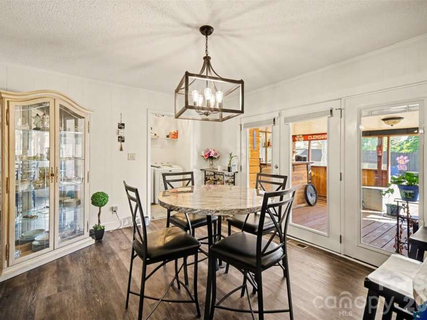 1087 Greenbriar Drive, Lancaster, SC 29720.  MLS# CAR4370391, YatesRealty ID 16782. 