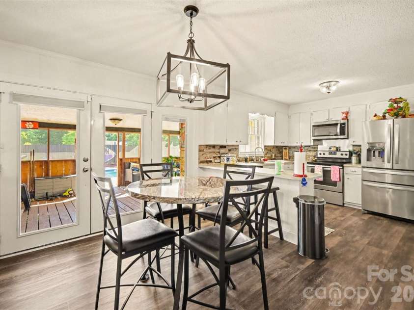 1087 Greenbriar Drive, Lancaster, SC 29720.  MLS# CAR4370391, YatesRealty ID 16782. 