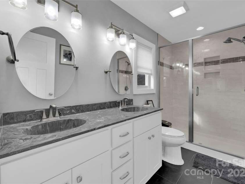 11 Ridge Brook Drive, Weaverville, NC 28787.  MLS# CAR4292818, YatesRealty ID 16784. 