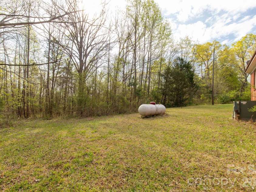 1724 Old Camden Monroe Highway, Lancaster, SC 29720.  MLS# CAR4360717, YatesRealty ID 16784. 