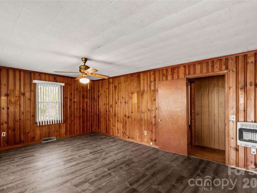 1724 Old Camden Monroe Highway, Lancaster, SC 29720.  MLS# CAR4360717, YatesRealty ID 16784. 