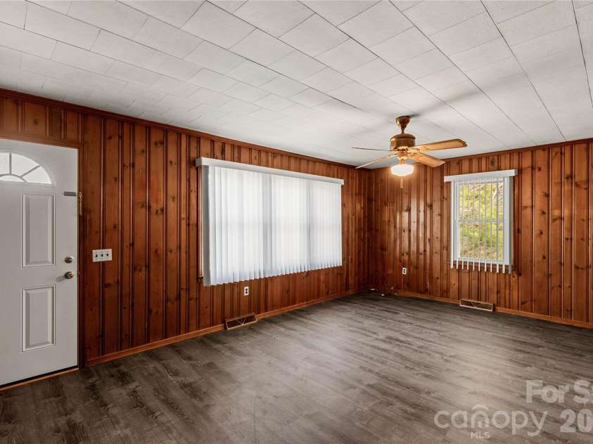 1724 Old Camden Monroe Highway, Lancaster, SC 29720.  MLS# CAR4360717, YatesRealty ID 16784. 