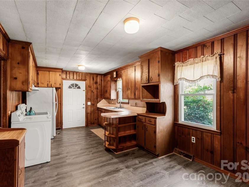 1724 Old Camden Monroe Highway, Lancaster, SC 29720.  MLS# CAR4360717, YatesRealty ID 16784. 