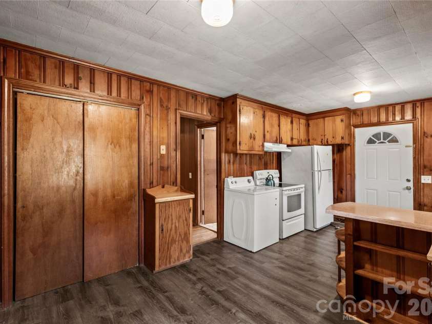 1724 Old Camden Monroe Highway, Lancaster, SC 29720.  MLS# CAR4360717, YatesRealty ID 16784. 