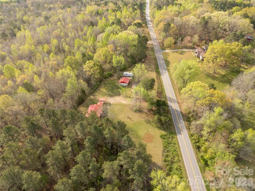 1724 Old Camden Monroe Highway, Lancaster, SC 29720.  MLS# CAR4360717, YatesRealty ID 16784. 