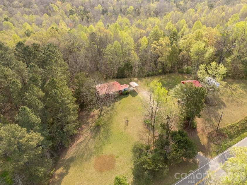 1724 Old Camden Monroe Highway, Lancaster, SC 29720.  MLS# CAR4360717, YatesRealty ID 16784. 