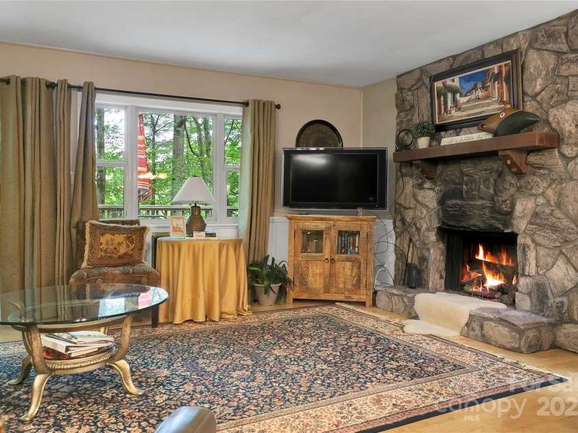 455 Cheestoonaya Way, Brevard, NC 28712.  MLS# CAR4259840, YatesRealty ID 16785. 
