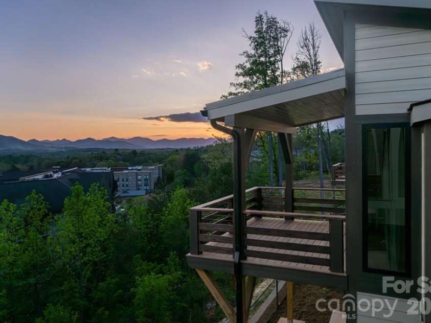 604 Storybook Villas Trail, Asheville, NC 28804.  MLS# CAR4375406, YatesRealty ID 16786. Views from the back deck
