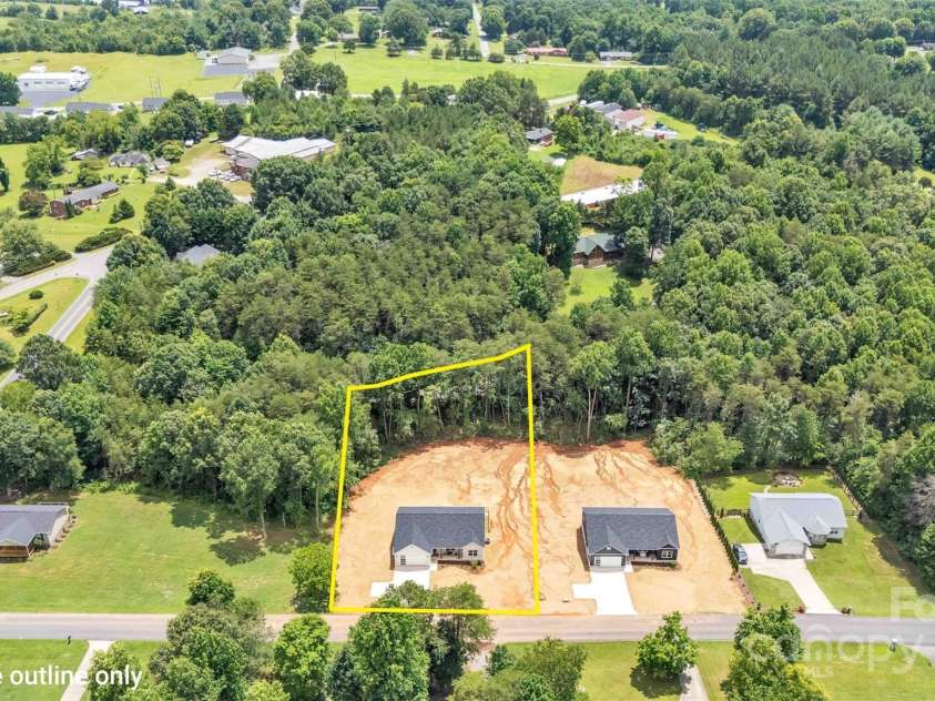 63 Cornerstone Drive, Taylorsville, NC 28681.  MLS# CAR4265503, YatesRealty ID 16787. 