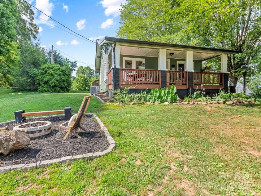 68 Piney Mountain Church Road, Candler, NC 28715.  MLS# CAR4253272, YatesRealty ID 16788. 