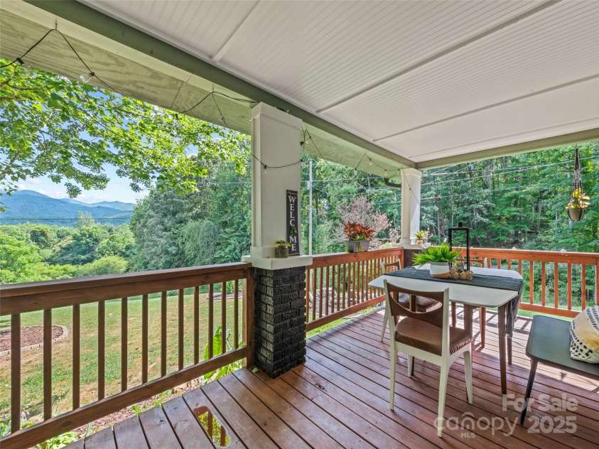 68 Piney Mountain Church Road, Candler, NC 28715.  MLS# CAR4253272, YatesRealty ID 16788. 