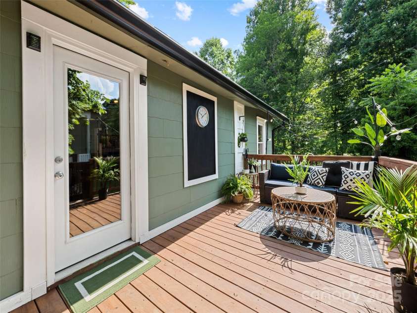 68 Piney Mountain Church Road, Candler, NC 28715.  MLS# CAR4253272, YatesRealty ID 16788. 