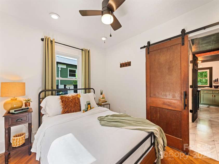 68 Piney Mountain Church Road, Candler, NC 28715.  MLS# CAR4253272, YatesRealty ID 16788. 
