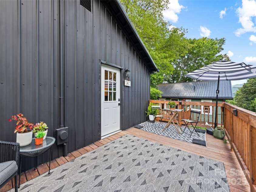 68 Piney Mountain Church Road, Candler, NC 28715.  MLS# CAR4253272, YatesRealty ID 16788. 