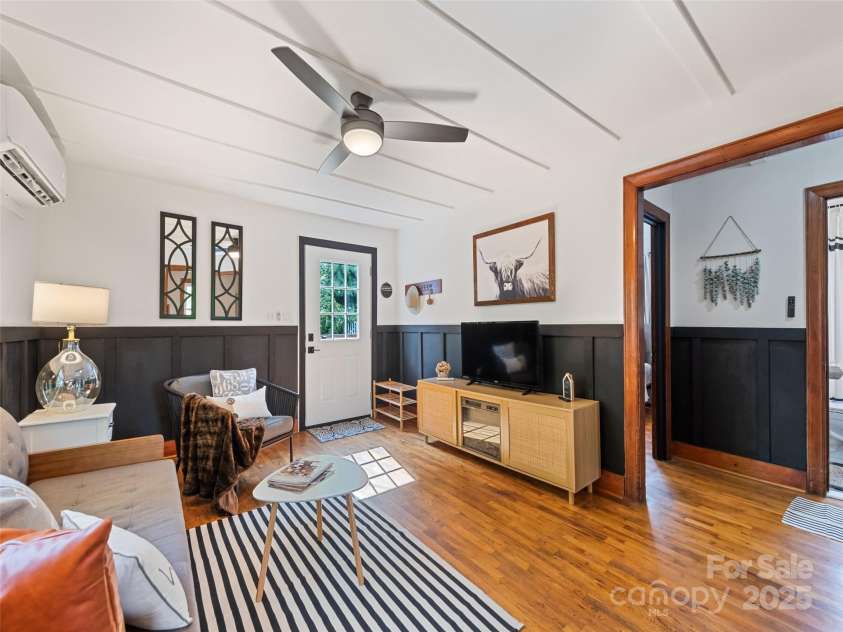 68 Piney Mountain Church Road, Candler, NC 28715.  MLS# CAR4253272, YatesRealty ID 16788. 