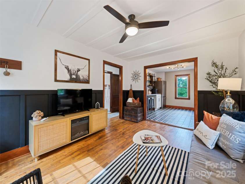 68 Piney Mountain Church Road, Candler, NC 28715.  MLS# CAR4253272, YatesRealty ID 16788. 