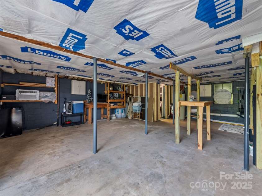 68 Piney Mountain Church Road, Candler, NC 28715.  MLS# CAR4253272, YatesRealty ID 16788. 