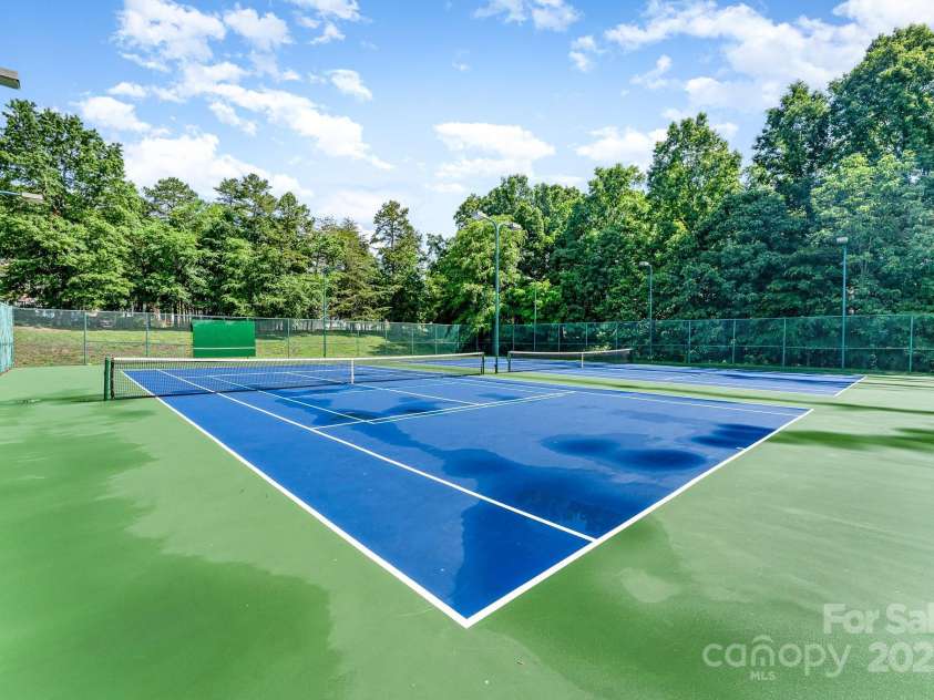 10322 Stoneykirk Lane, Charlotte, NC 28269.  MLS# CAR4258236, YatesRealty ID 16789. 