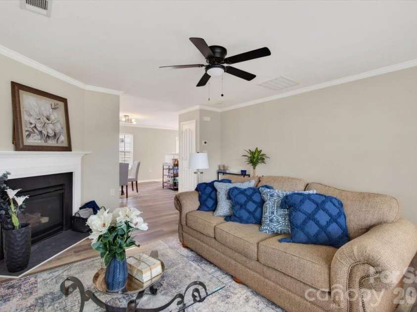 5227 Swearngan Road, Charlotte, NC 28216.  MLS# CAR4365895, YatesRealty ID 16789. 