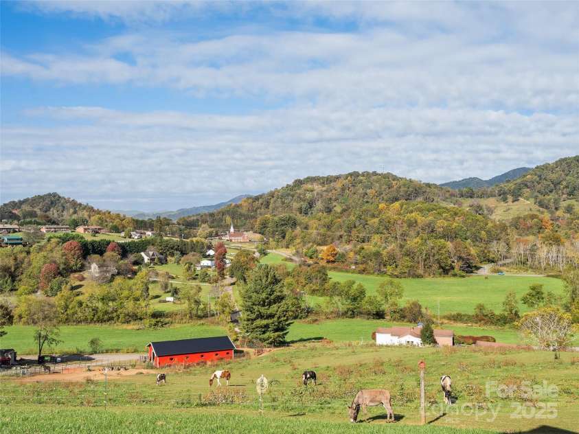 303 Johnson Farm Road, Canton, NC 28716.  MLS# CAR4312603, YatesRealty ID 1679. 