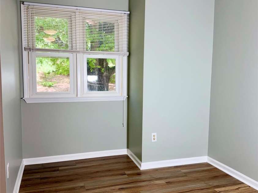 8 Creekside Lane, Asheville, NC 28803.  MLS# CAR4372545, YatesRealty ID 16791. 